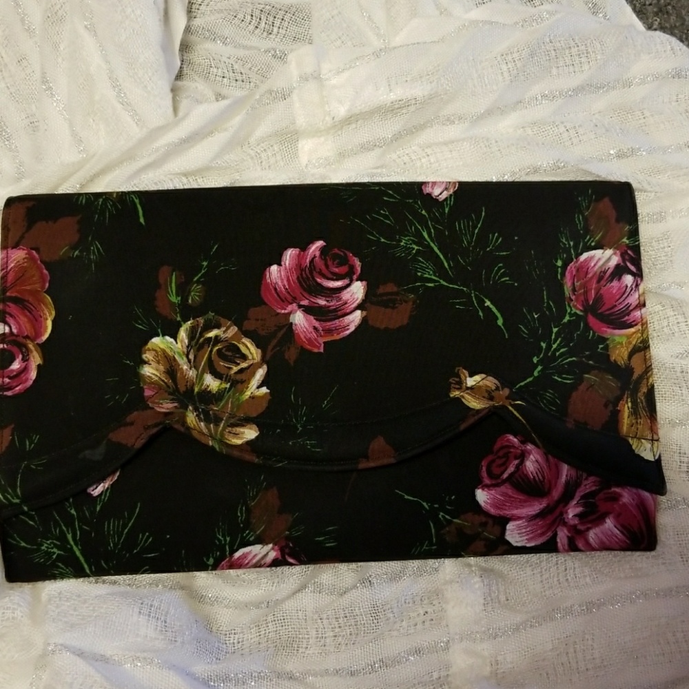 Pretty clutch purse